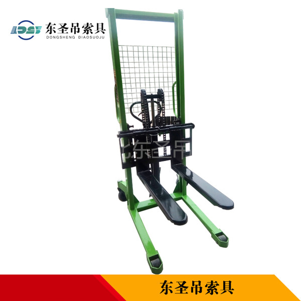 前移式手動液壓堆高車可作為組合工具使用,你可知？--河北東圣吊索具制造有限公司--液壓堆高車|手動叉車|小型攪拌機|石材夾具